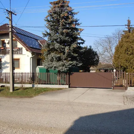 Vendégház Apartman-kata *