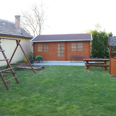 Apartman-kata 3* Fertőd